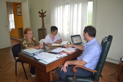 Santoro recibi a la Cooperadora del Hospital