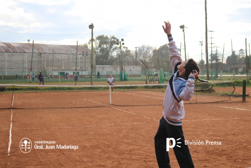 tenis en el juventud torneos bonaerenses