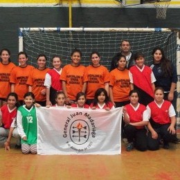 Jornada positiva para las chicas del Handball Municipal