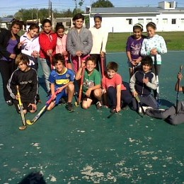 Con el Hockey a los barrios