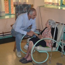 Popovich en el Hogar de Ancianos