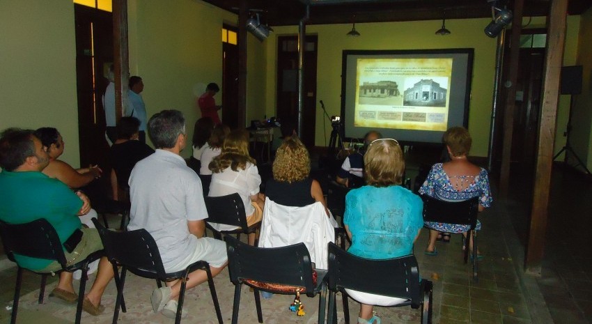 charla