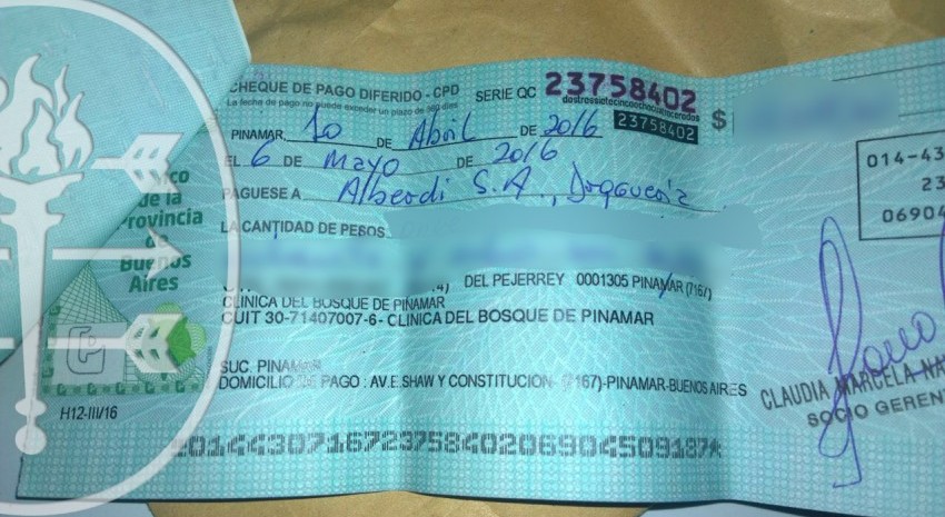 Cheques de una Clnica de Pinamar