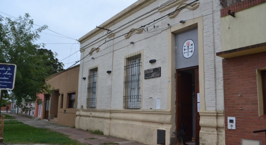 Escuela Municipal de Bellas Artes Divisadero