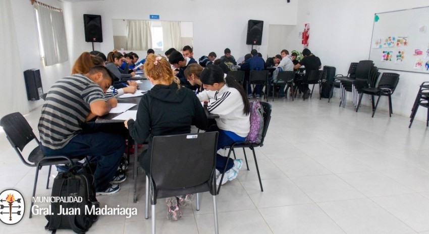 Ms de 30 aspirantes a la Polica Local rindieron el examen de ingreso