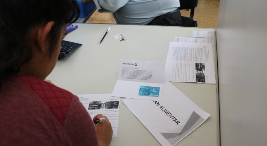 entrega tarjetas