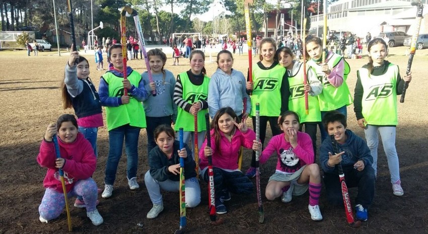 Equipo femenino de hockey madariaga