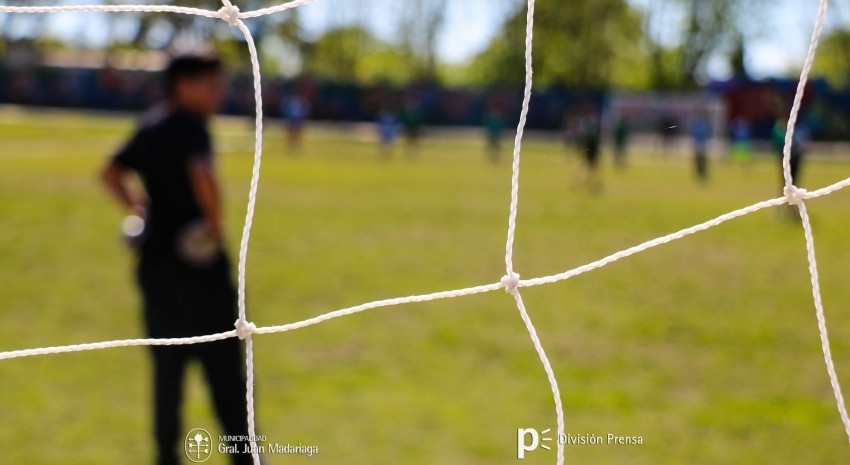 Futbol Infantil en el Polideportivo Madariaga