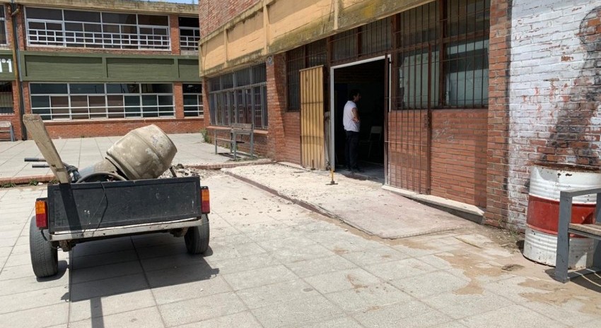 obras en escuela normal