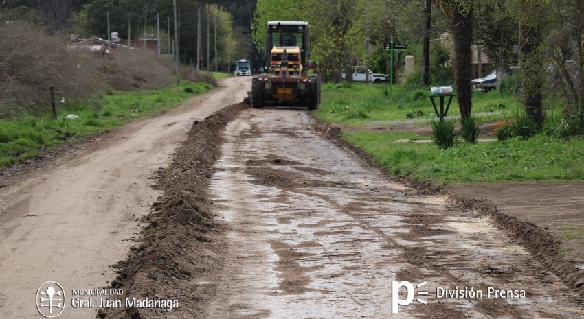 Obras presupuestos participativo motoniveladora