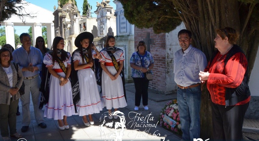 Ofrenda floral fiesta del gaucho madariaga