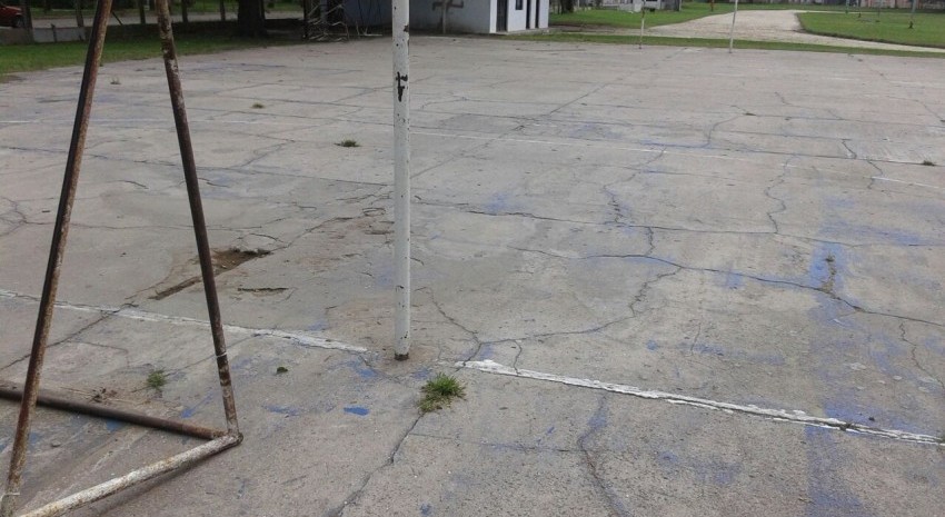 Playn Polideportivo Rotura y Mejoras en la carpeta