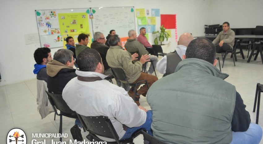 reunion con carpinteros y herreros