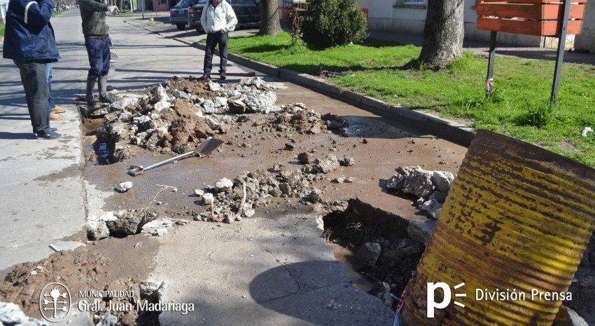 Rotura de calle zubiaurre madariaga