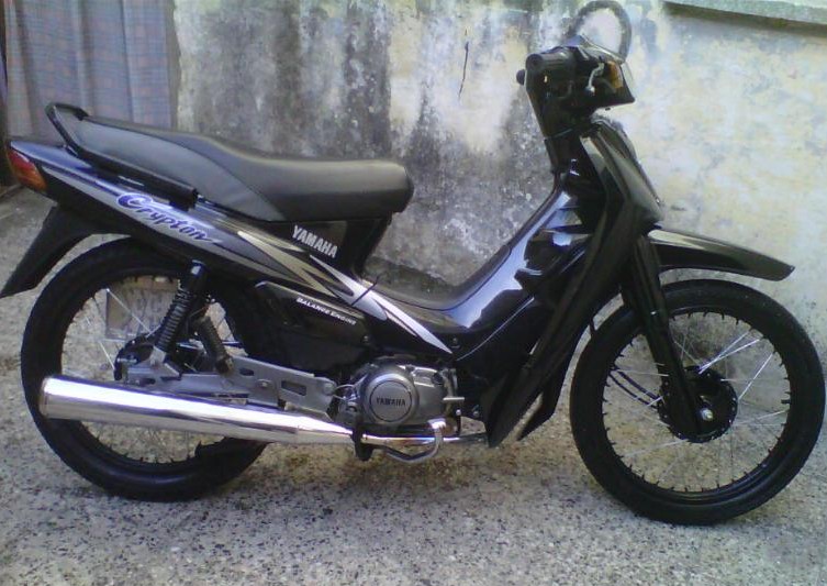 yamaha crypton negra